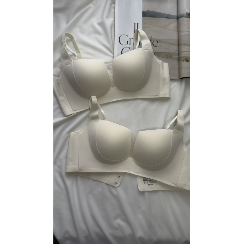 Безшовний бюст Lora Iris 8112